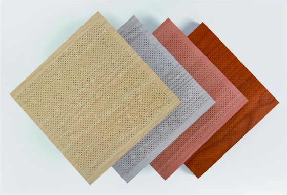 Panneau d'absorption sonore décoratif pour l'isolation acoustique par micro-perdorat